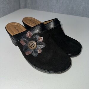 Thom McAn Carine Black Suede Clogs Mules Leather Flower Accent Women's 6.5 W